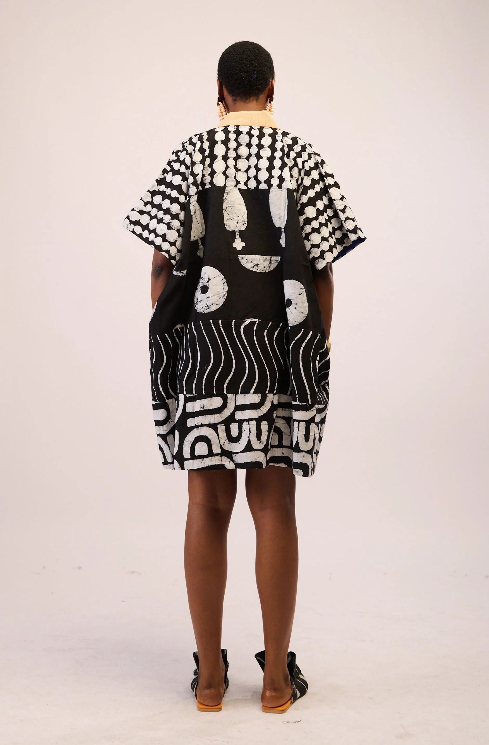 Mini Agbada (B/W)