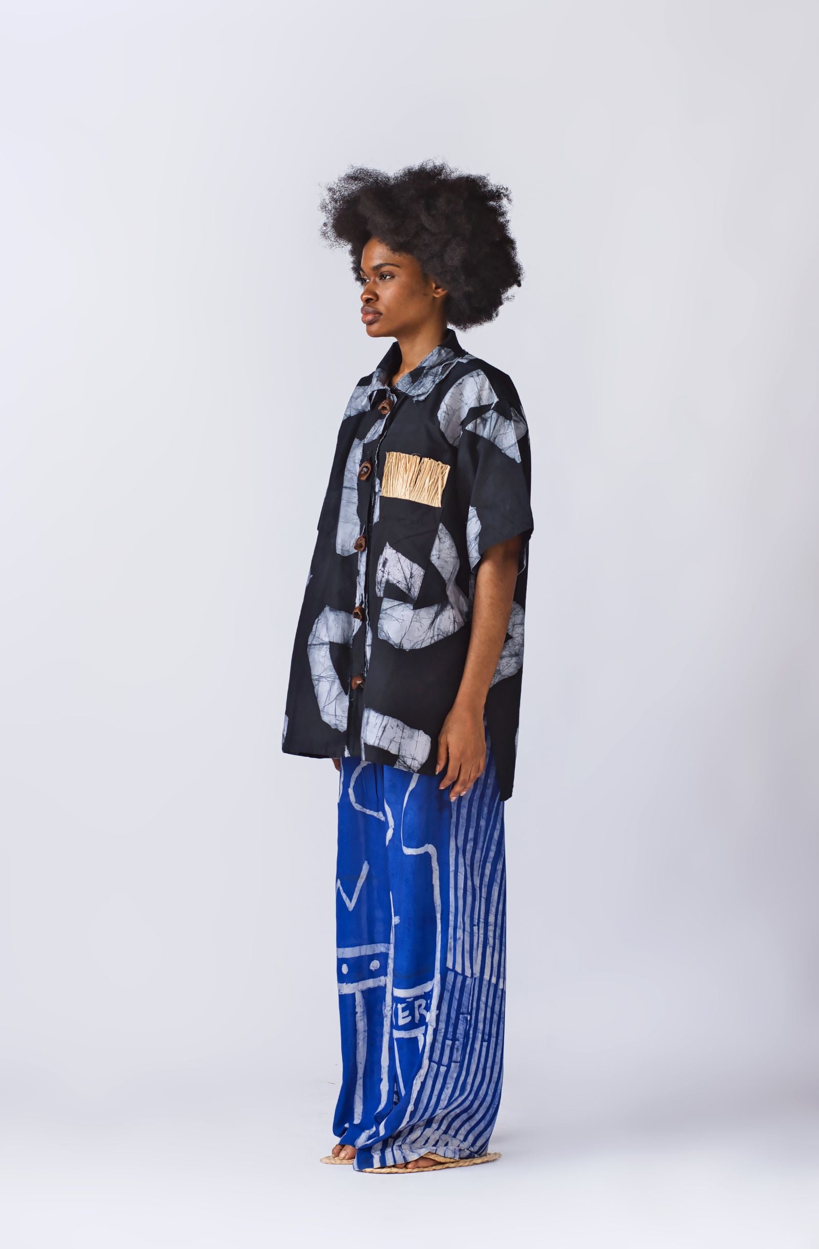 Black Maxi Shirt (Black)
